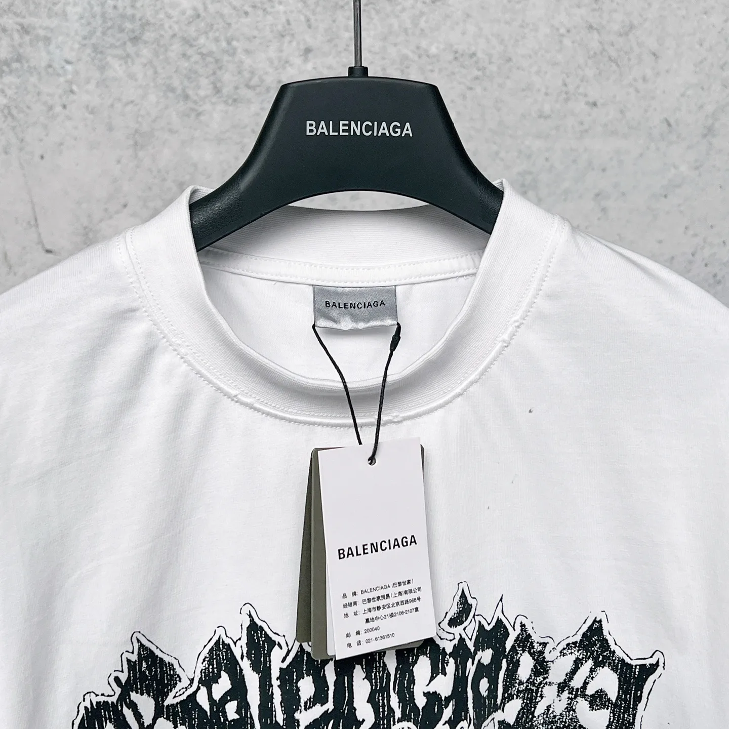 【 . Quality】BALENCI*GA/ .SS 26 New Arrival salon de couture T 。 . Authentic ， 。 ZP 。 260 ， . ， ，。 。 。 ， 。 OS . Same Style ：BL 263765 ：Black，White Size：XS S M L